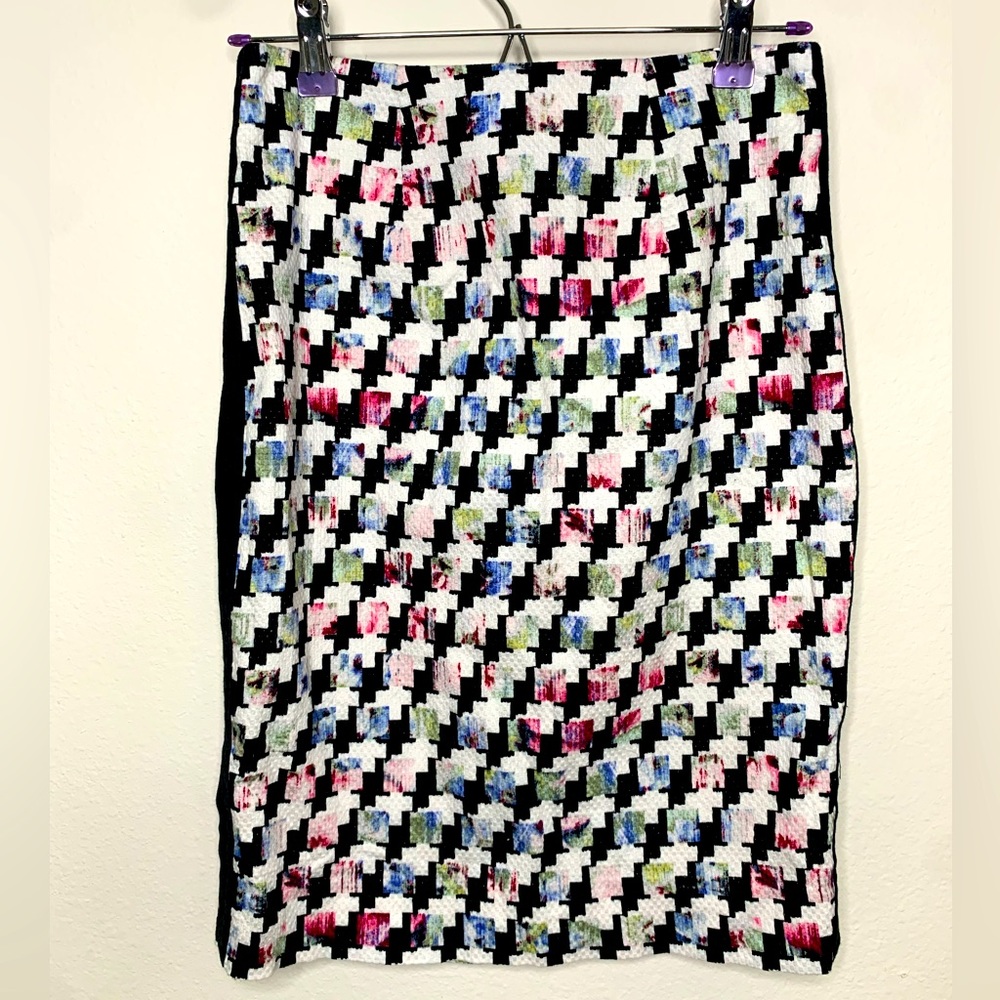 White House Black Market Houndstooth Floral Print Pencil Skirt Womens size 2